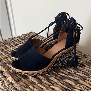 CAbi Navy Wedge Sandals with Patterned Sole